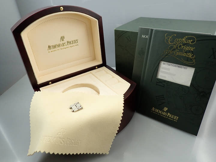 オーデマピゲ ロイヤルオーク クォーツ Ref.56175ST/O/0789ST/07 ステンレススチール ブラックグレー文字盤