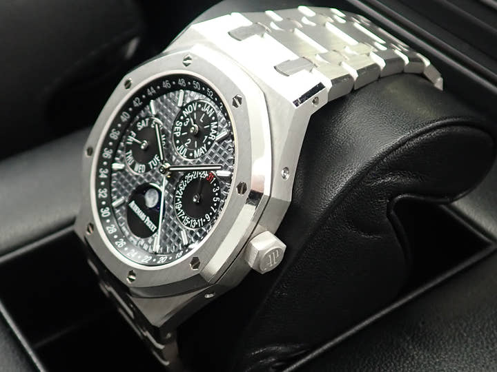 Audemars Piguet Royal Oak Perpetual Calendar <Warranty, Box, etc.>