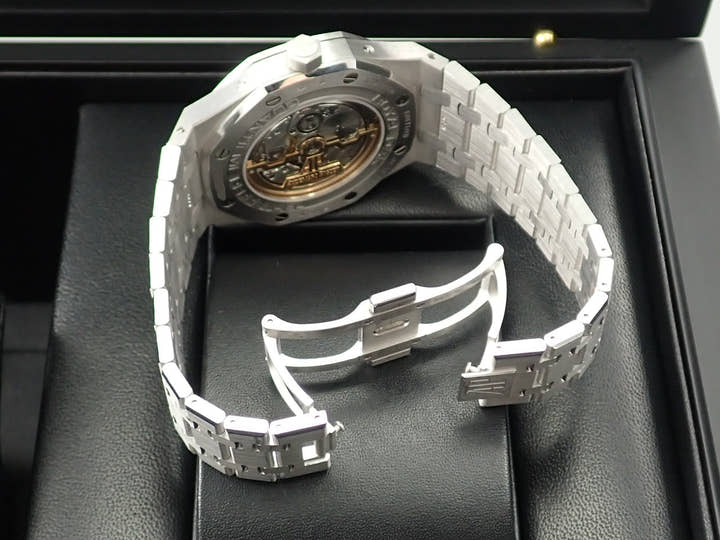 Audemars Piguet Royal Oak Perpetual Calendar <Warranty, Box, etc.>