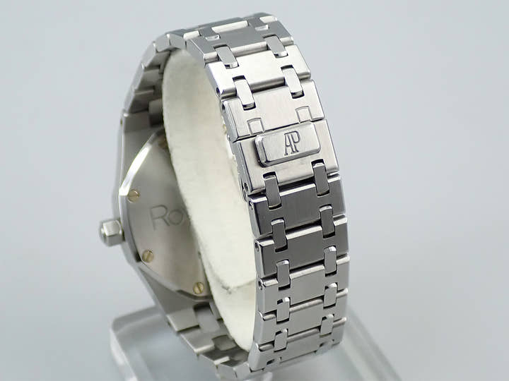 オーデマピゲ ロイヤルオーク Ref.15000ST.OO.0789ST.07 ステンレススチール ホワイト文字盤