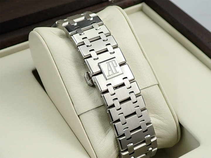 Audemars Piguet Royal Oak Ref. 15300ST.OO.1220ST.03 Stainless Steel Black Dial