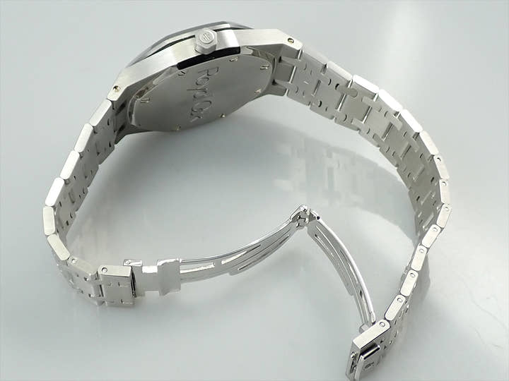 Audemars Piguet Royal Oak Day Date Moon Phase Ref. 25594ST.OO.0789ST.05 Stainless Steel White Dial
