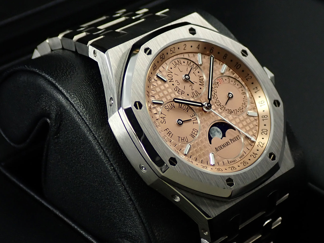 Audemars Piguet Royal Oak Perpetual Calendar &lt;Warranty, Box, etc.&gt;