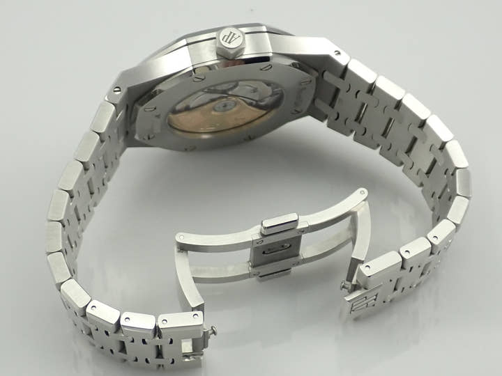 オーデマピゲ ロイヤルオーク Ref.15400ST.OO.1220ST.03 ステンレススチール ブルー文字盤