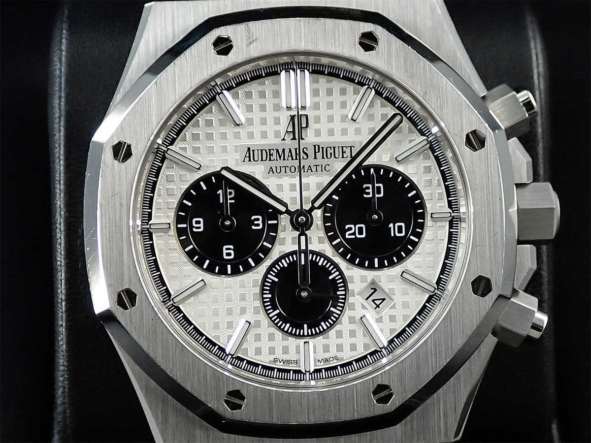オーデマピゲ ロイヤルオーク クロノグラフ Ref.26331ST.OO.1220ST.03 シルバー文字盤 中古 6JPTY66W