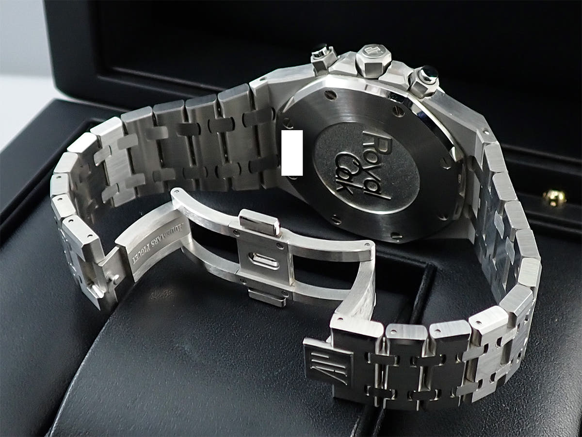 オーデマピゲ ロイヤルオーク クロノグラフ Ref.26331ST.OO.1220ST.03 シルバー文字盤 中古 6JPTY66W