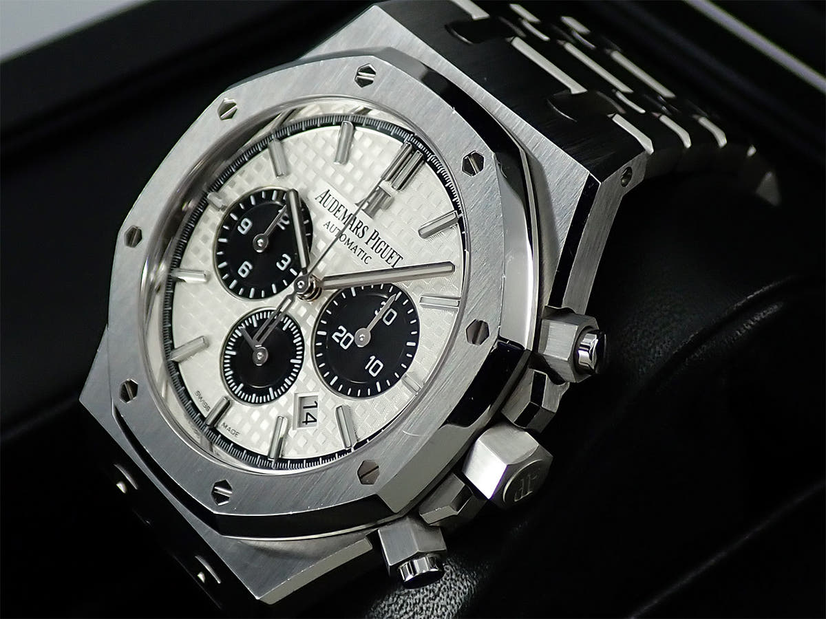 オーデマピゲ ロイヤルオーク クロノグラフ Ref.26331ST.OO.1220ST.03 シルバー文字盤 中古 6JPTY66W