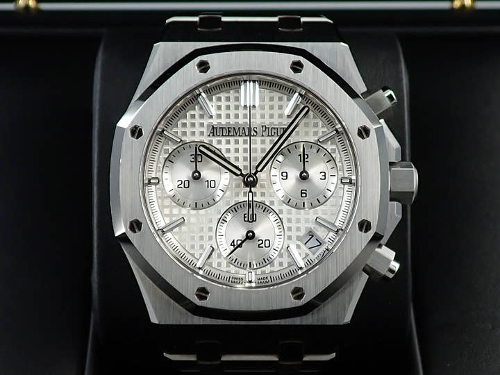 オーデマピゲ ロイヤルオーク クロノグラフ 50周年記念 Ref.26240ST.OO.1320ST.03 ステンレススチール シルバー文字盤