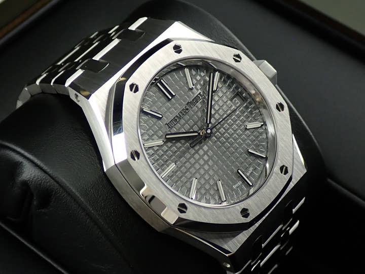 オーデマピゲ ロイヤルオーク Ref.15550ST.OO.1356ST.07 ステンレススチール グレー文字盤