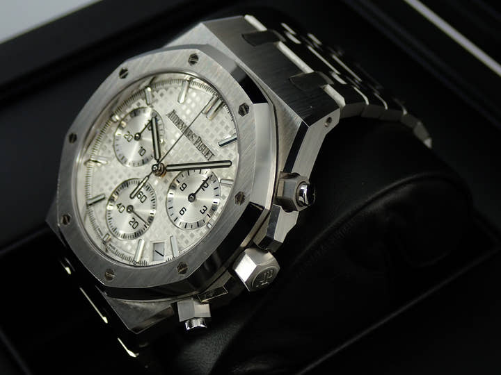オーデマピゲ ロイヤルオーク クロノグラフ 50周年記念 Ref.26240ST.OO.1320ST.03 ステンレススチール シルバー文字盤