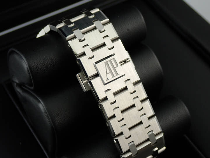 オーデマピゲ ロイヤルオーク クロノグラフ 50周年記念 Ref.26240ST.OO.1320ST.03 ステンレススチール シルバー文字盤
