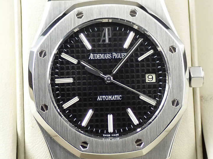 Audemars Piguet Royal Oak Ref. 15300ST.OO.1220ST.03 Stainless Steel Black Dial