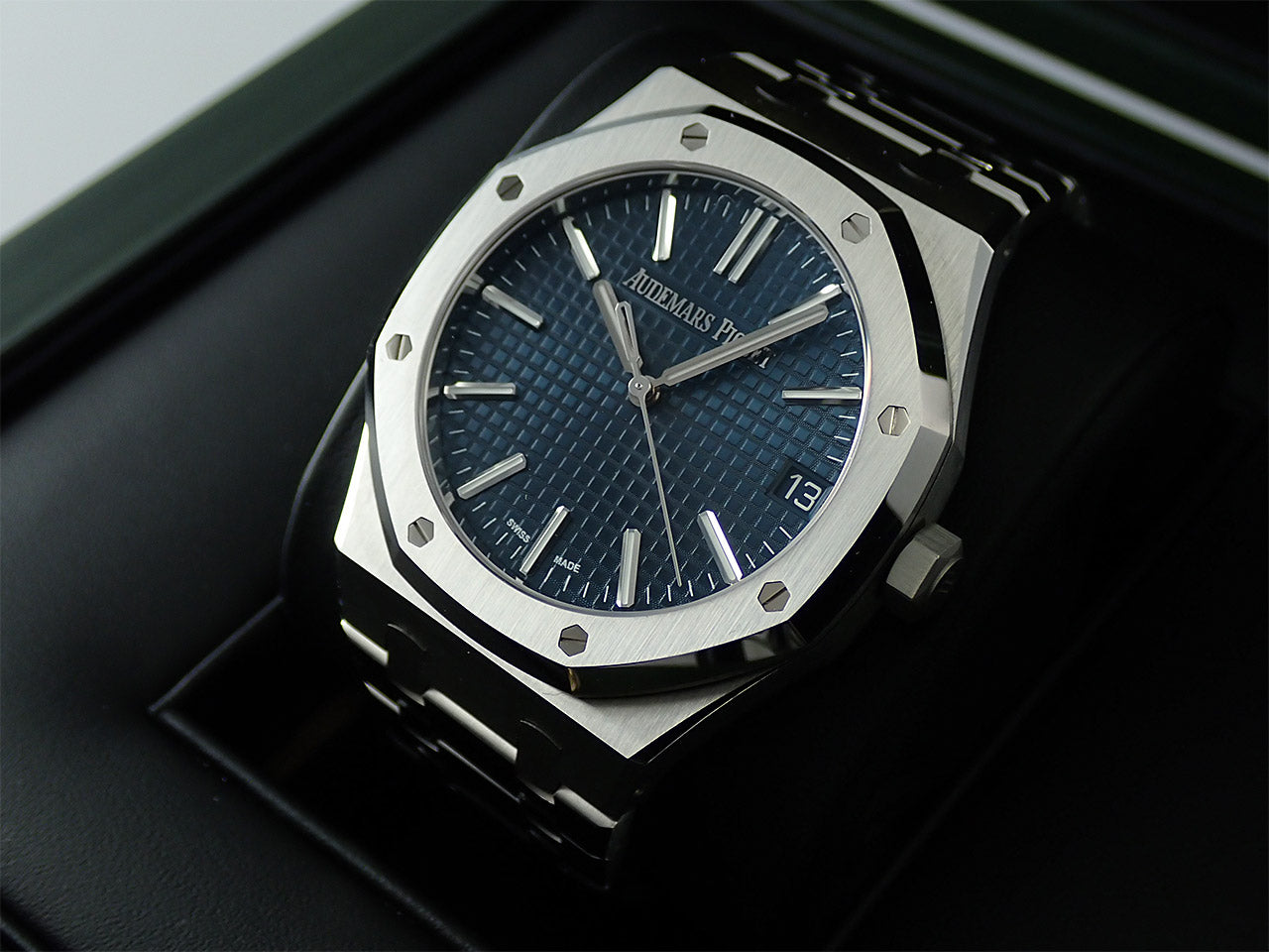 Audemars Piguet Royal Oak Automatic 50th Anniversary &lt;Box and Others&gt;