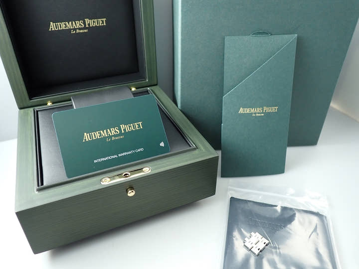 オーデマピゲ ロイヤルオーク クロノグラフ Ref.26240ST.OO.1320ST.06 ステンレススチール ブラック文字盤