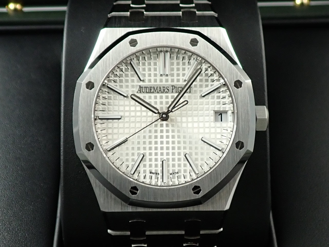 Audemars Piguet Royal Oak Automatic &lt;Warranty and Box&gt;