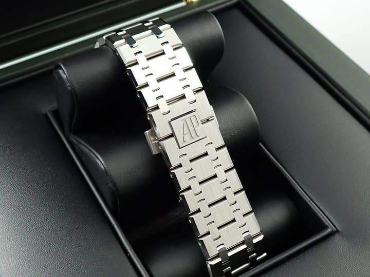 オーデマピゲ ロイヤルオーク Ref.15510ST.OO.1320ST.08 ステンレススチール シルバー文字盤