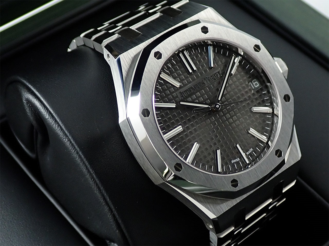 Audemars Piguet Royal Oak &lt;Warranty, Box, etc.&gt;