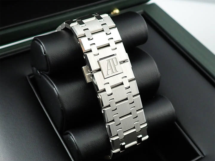 オーデマピゲ ロイヤルオーク クロノグラフ 50周年記念 Ref.26240ST.OO.1320ST.01 ステンレススチール ブルー文字盤