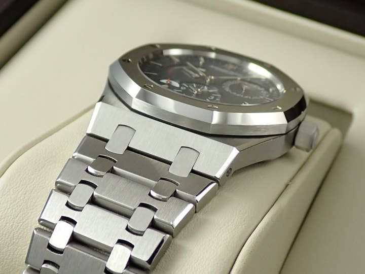 Audemars Piguet Royal Oak Dual Time Ref. 26120ST.OO.1220ST.02 Stainless Steel Blue Dial
