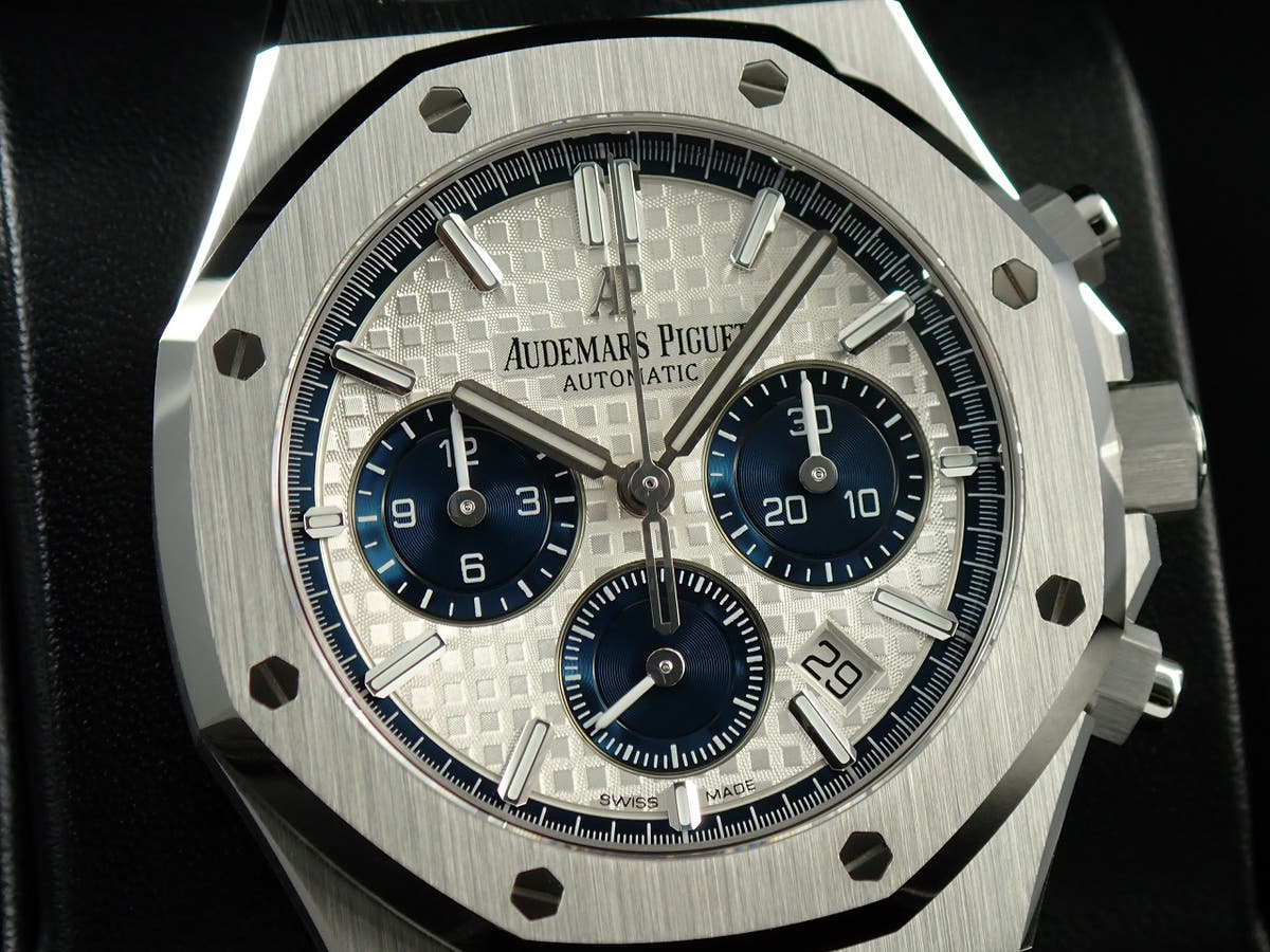 オーデマピゲ ロイヤルオーク クロノグラフ Ref.26315ST.OO.1256ST.01 シルバー文字盤 未使用 PZP427S5