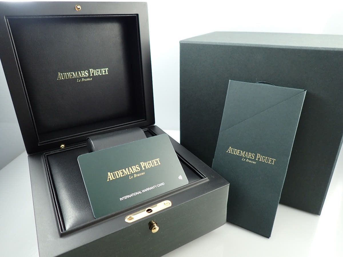 オーデマピゲ ロイヤルオーク クロノグラフ Ref.26315ST.OO.1256ST.01 シルバー文字盤 未使用 PZP427S5