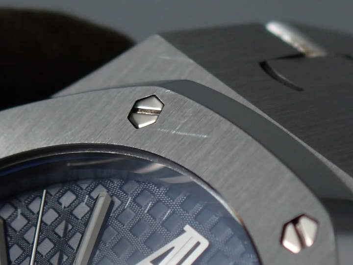 オーデマピゲ ロイヤルオーク Ref.15300ST.OO.1220ST.02 ステンレススチール ブルー文字盤