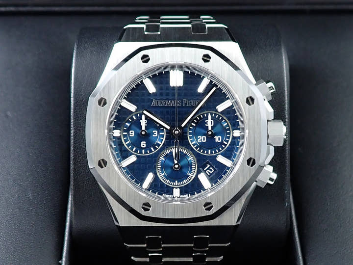 オーデマピゲ ロイヤルオーク クロノグラフ Ref.26715ST.OO.1356ST.01 ステンレススチール ナイトブルー文字盤
