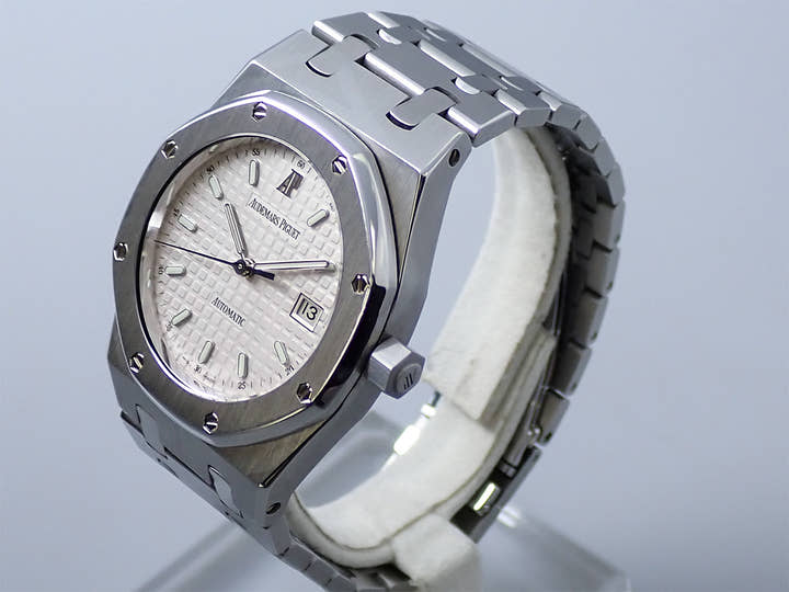 オーデマピゲ ロイヤルオーク Ref.15000ST.OO.0789ST.07 ステンレススチール ホワイト文字盤