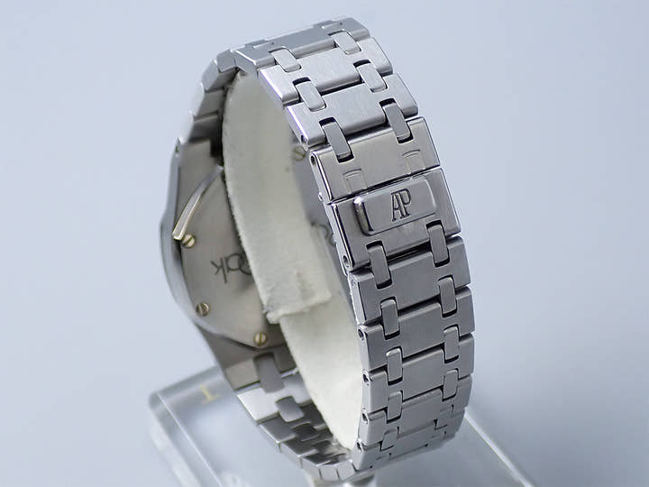 オーデマピゲ ロイヤルオーク Ref.15000ST.OO.0789ST.07 ステンレススチール ホワイト文字盤