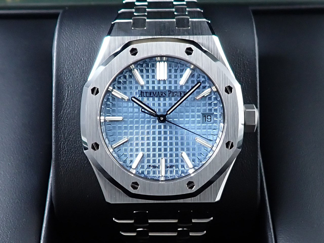 Audemars Piguet Royal Oak Automatic &lt;Warranty and Box&gt;