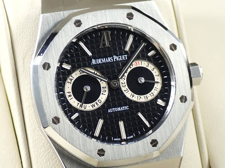 オーデマピゲ ロイヤルオーク デイデイト Ref.26330ST.OO.1220ST.01 ステンレススチール ブラック文字盤