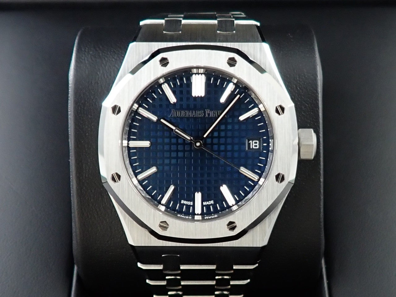 Audemars Piguet Royal Oak Automatic &lt;Warranty and Box&gt;