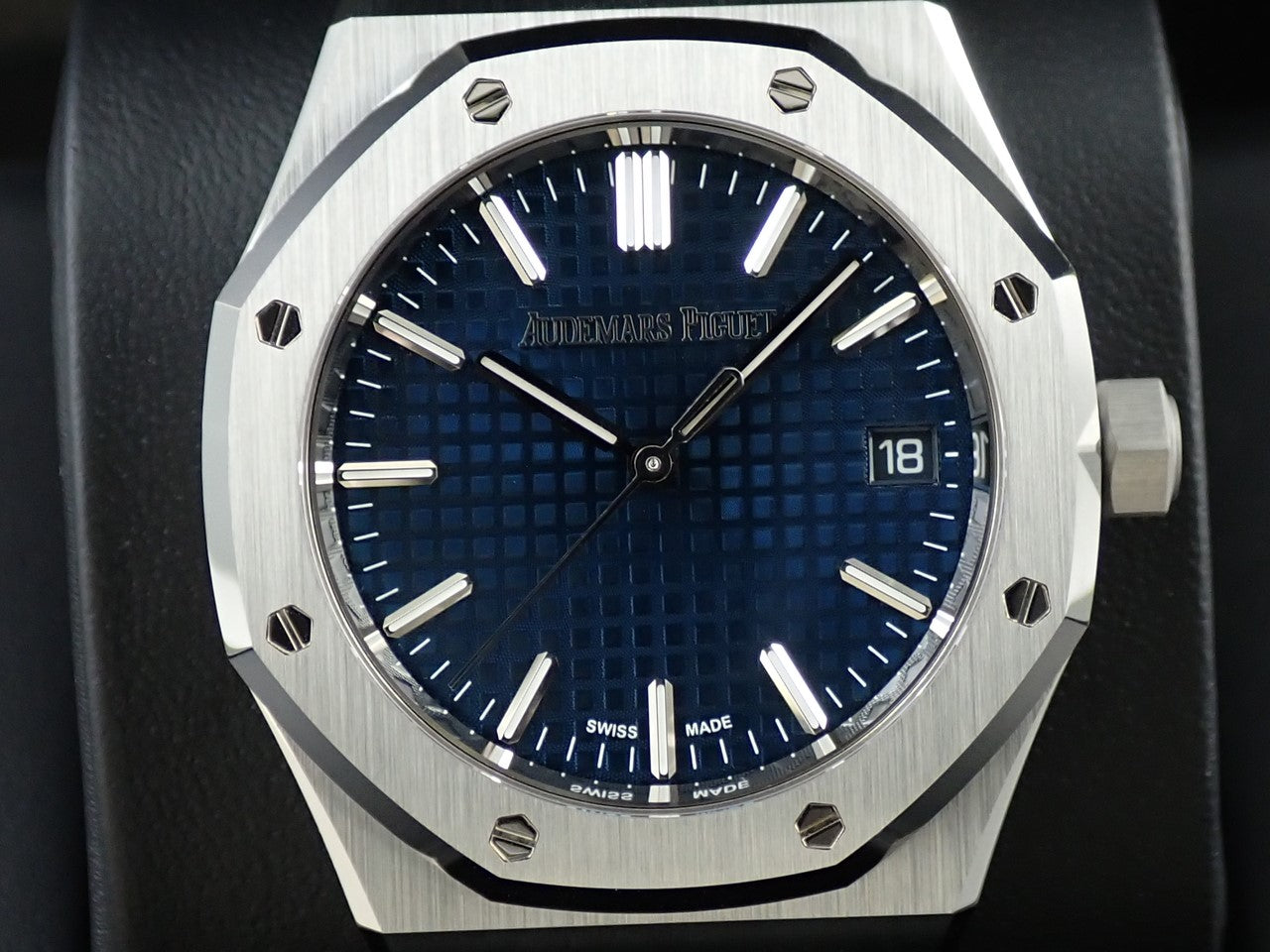 Audemars Piguet Royal Oak Automatic &lt;Warranty and Box&gt;