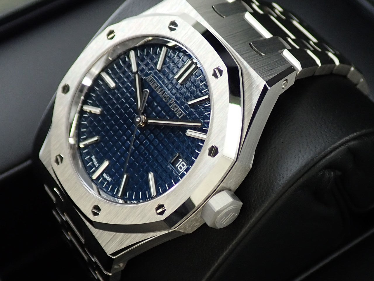 Audemars Piguet Royal Oak Automatic &lt;Warranty and Box&gt;