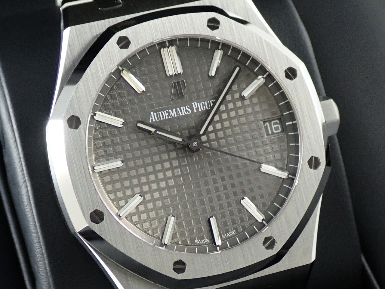 Audemars Piguet Royal Oak Automatic &lt;Warranty, Box, etc.&gt;