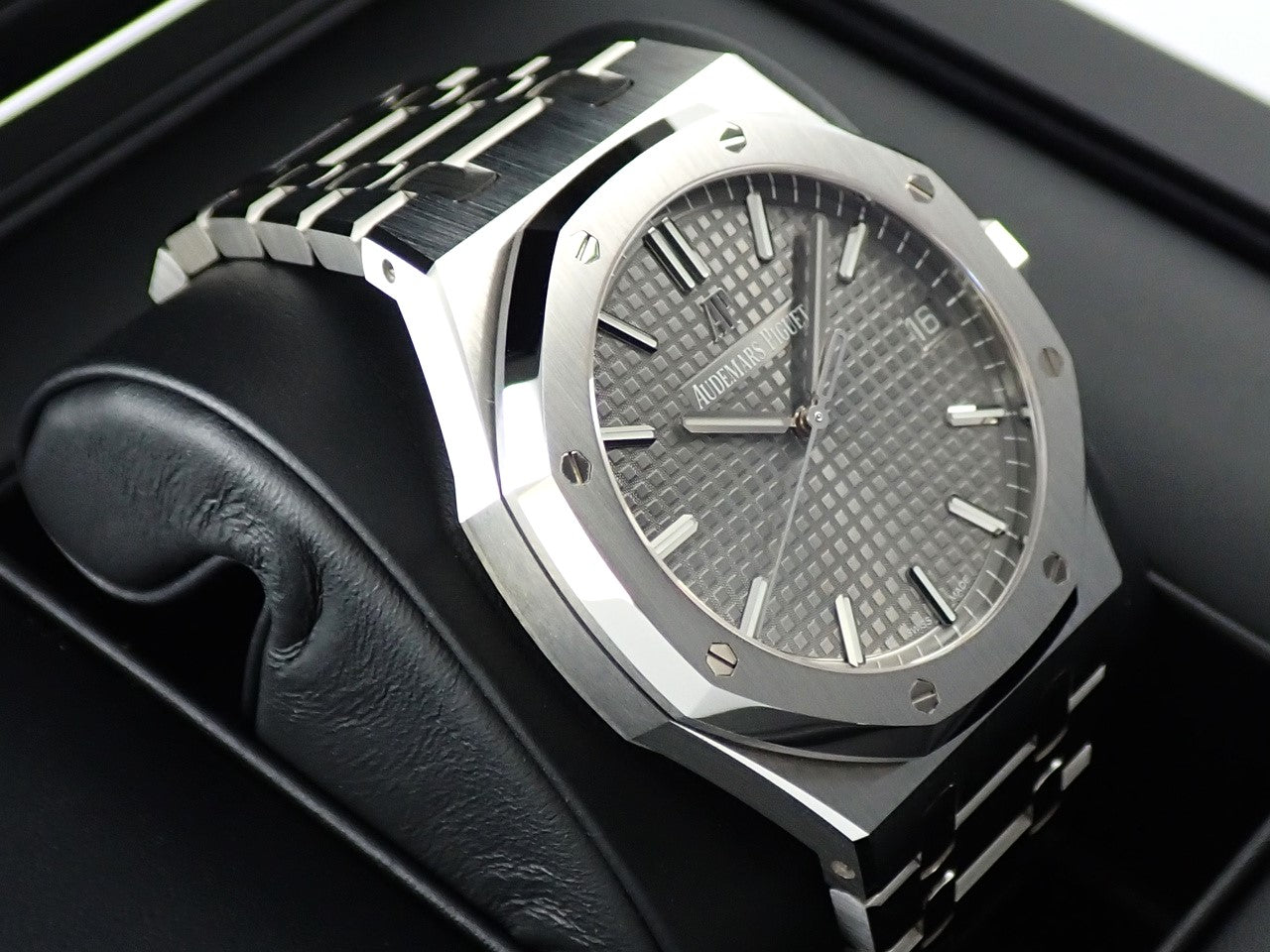 Audemars Piguet Royal Oak Automatic &lt;Warranty, Box, etc.&gt;