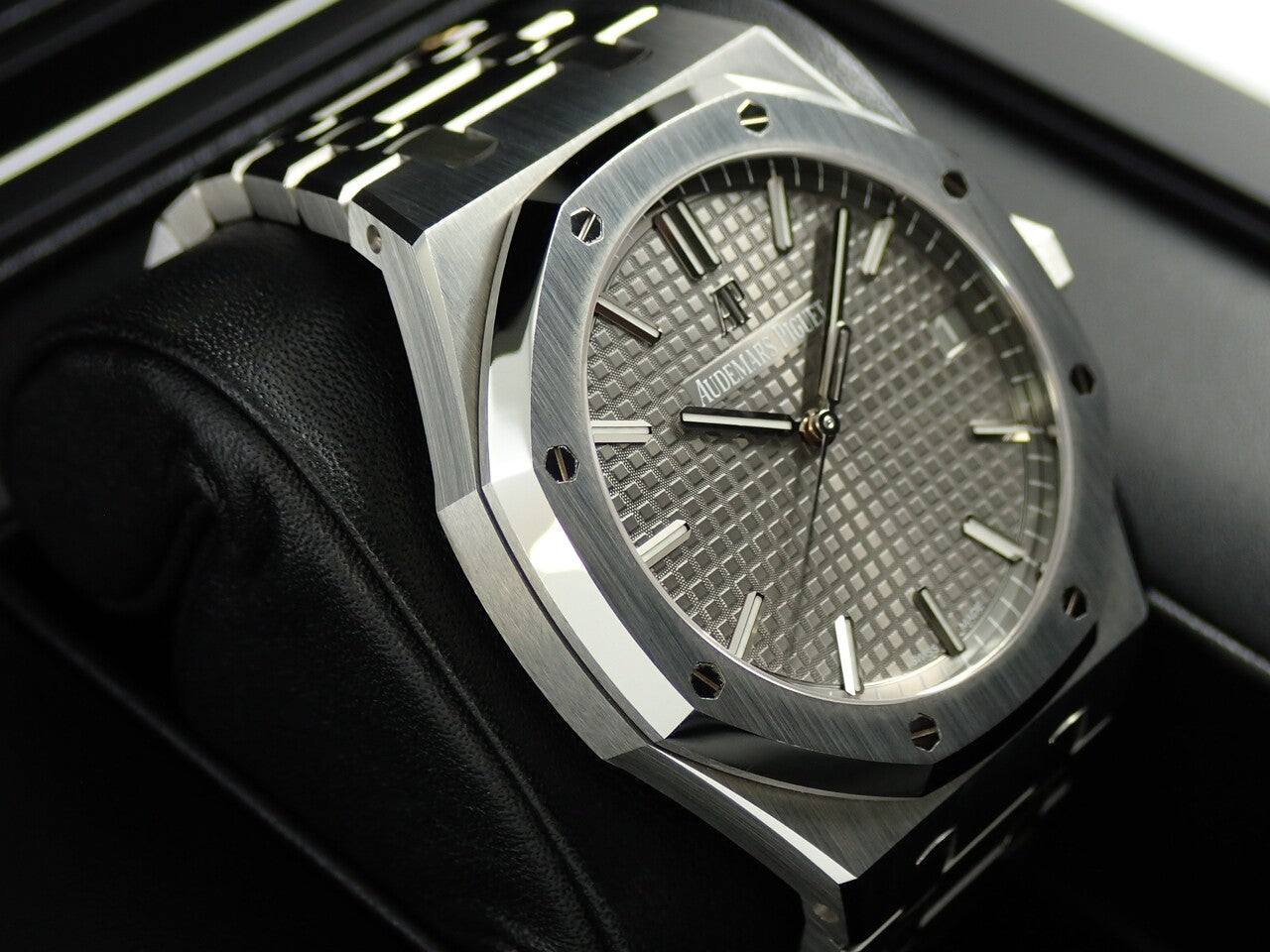 Audemars Piguet Royal Oak Automatic &lt;Warranty, Box, etc.&gt;