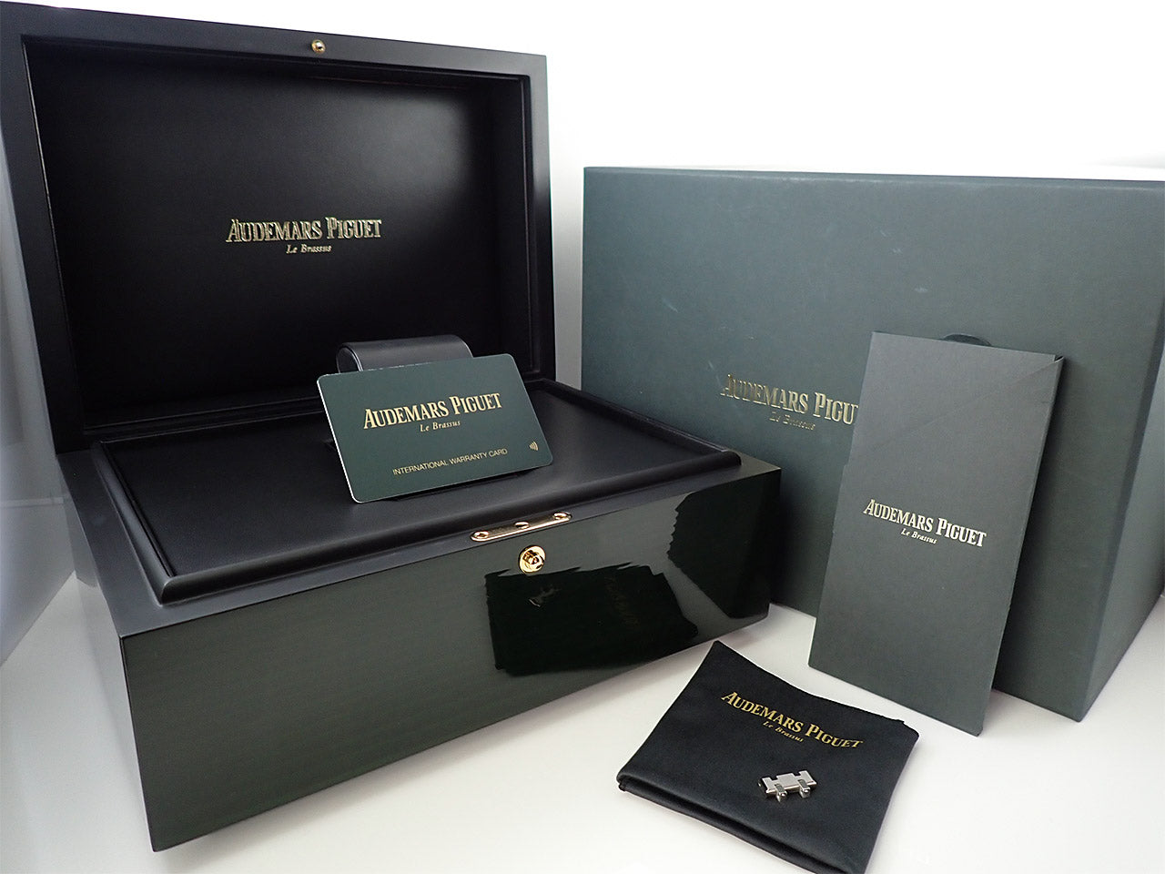 Audemars Piguet Royal Oak Tourbillon Extra Thin &lt;Warranty, Box, etc.&gt;