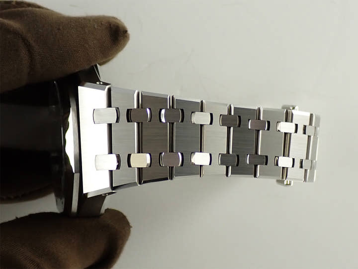 オーデマピゲ ロイヤルオーク クロノグラフ Ref.26715ST.OO.1356ST.02 ステンレススチール グレー文字盤