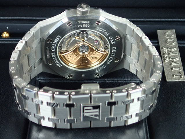 オーデマピゲ ロイヤルオーク Ref.15403IP.OO.1220IP.01 ロジウムカラー文字盤 中古 royal-oak-44