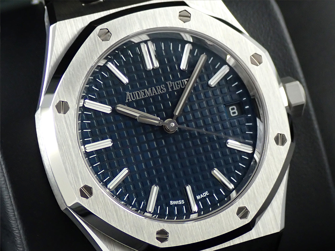 Audemars Piguet Royal Oak Automatic &lt;Warranty and Box&gt;