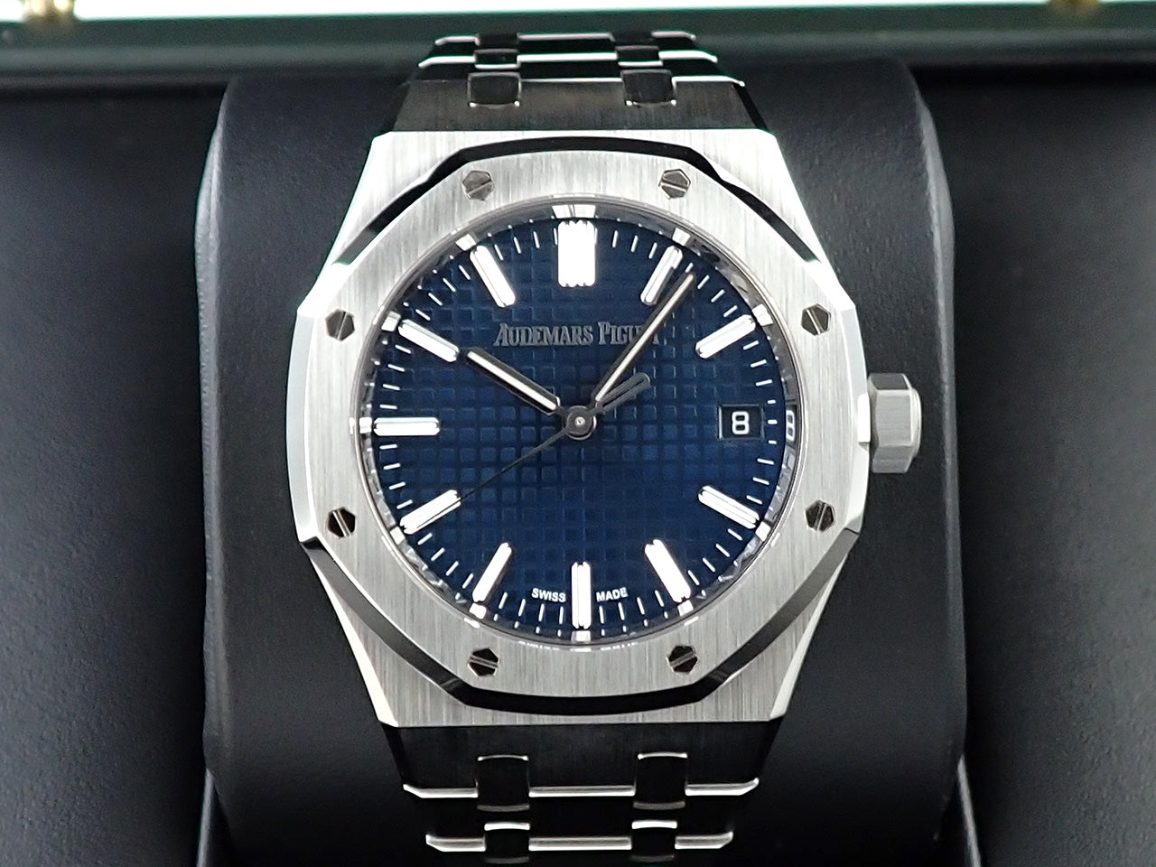 Audemars Piguet Royal Oak Automatic &lt;Warranty and Box&gt;