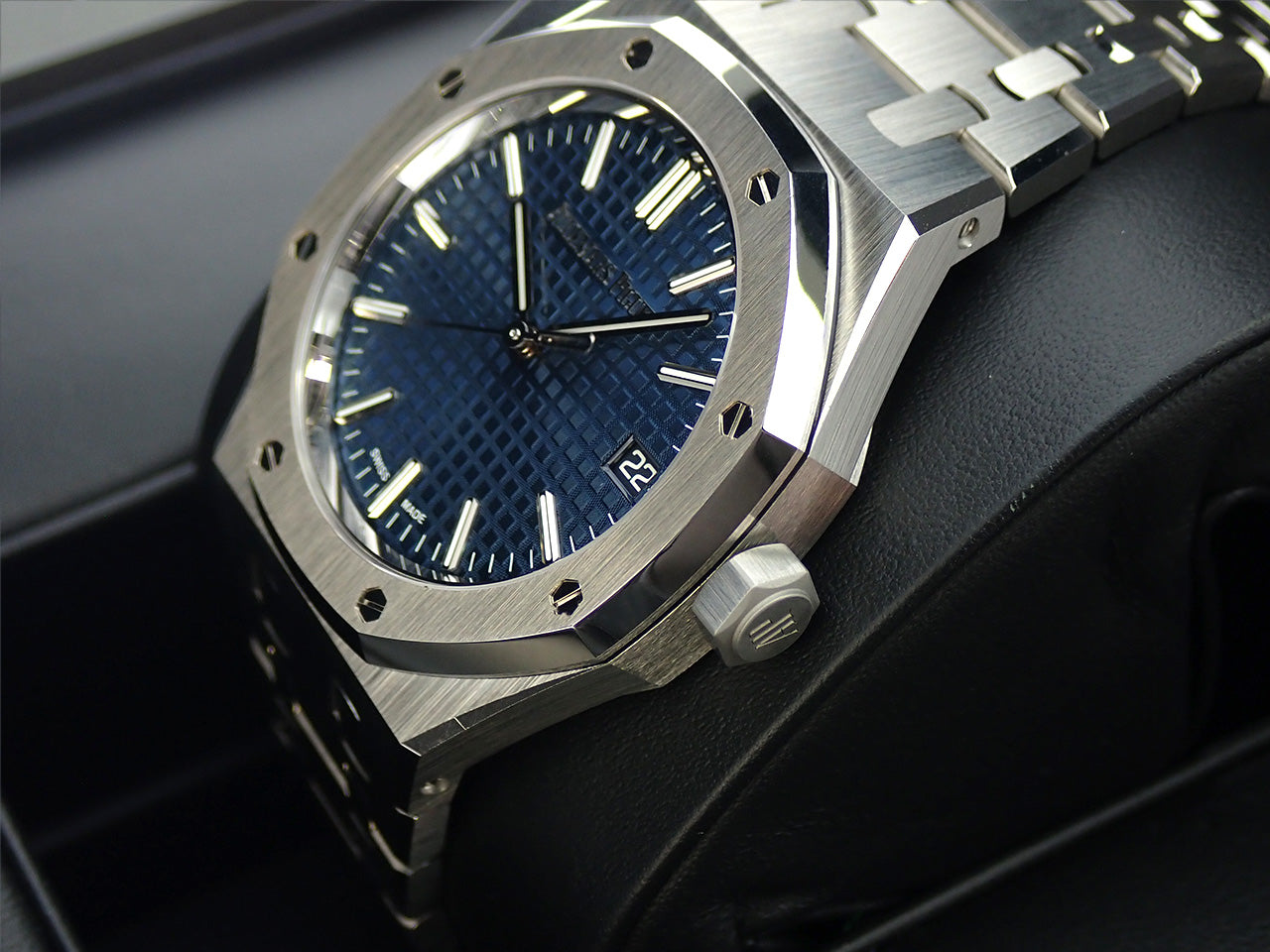 Audemars Piguet Royal Oak Automatic &lt;Warranty and Box&gt;