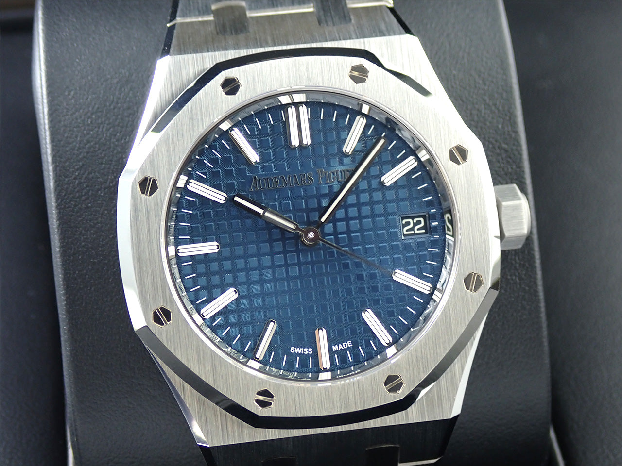 Audemars Piguet Royal Oak Automatic &lt;Warranty and Box&gt;