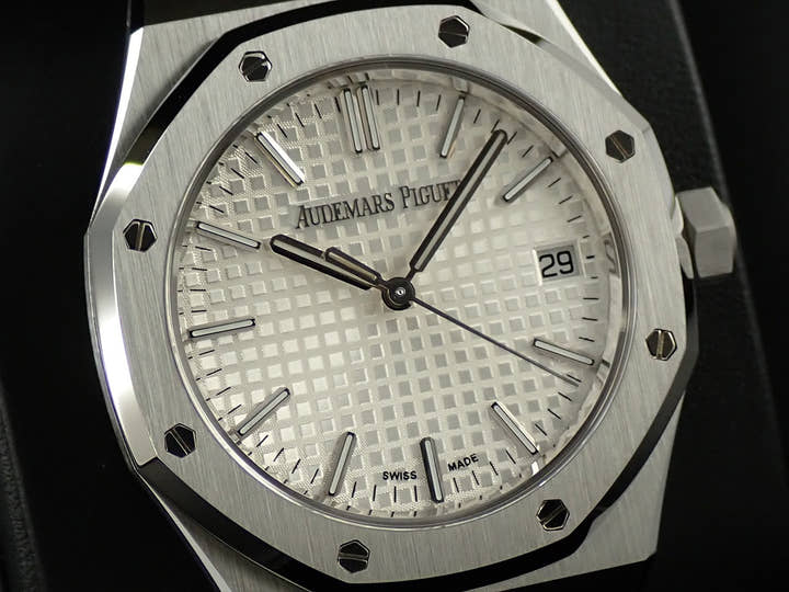 オーデマピゲ ロイヤルオーク 50周年記念 Ref.15550ST.OO.1356ST.01 ステンレススチール シルバー文字盤