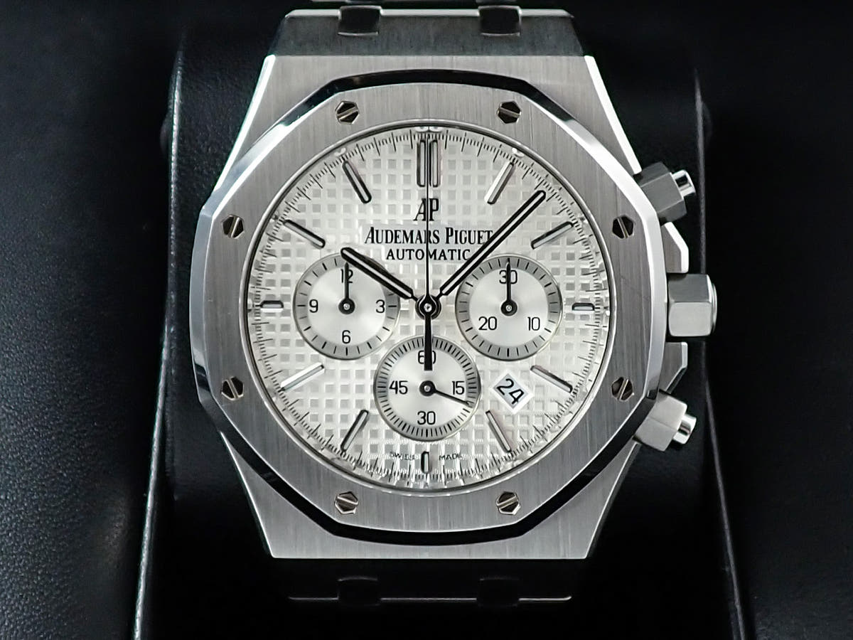 オーデマピゲ ロイヤルオーク クロノグラフ Ref.26320ST.OO.1220ST.02 シルバー文字盤 中古 K6965585