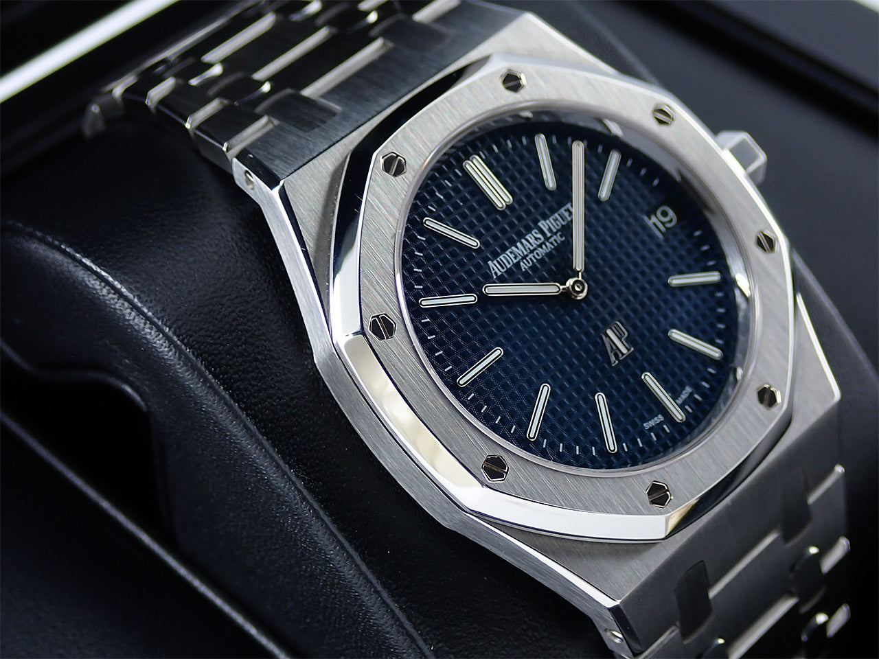 Audemars Piguet Royal Oak Extra-Thin &lt;Warranty, Box, etc.&gt;