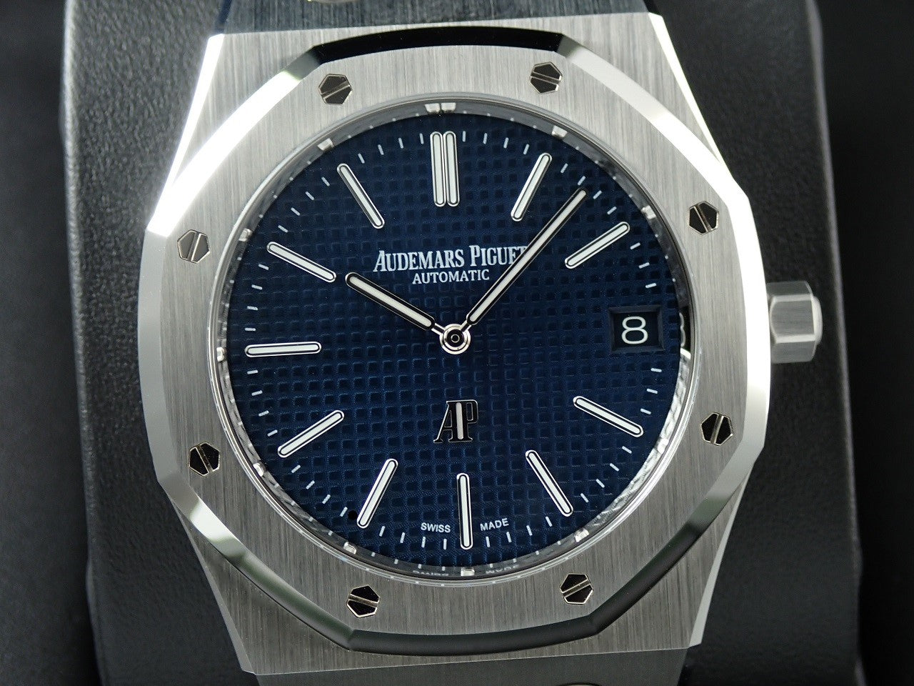 Audemars Piguet Royal Oak Jumbo Extra-Thin Ref.16202ST.OO.1240ST.02 SS Night Blue Dial