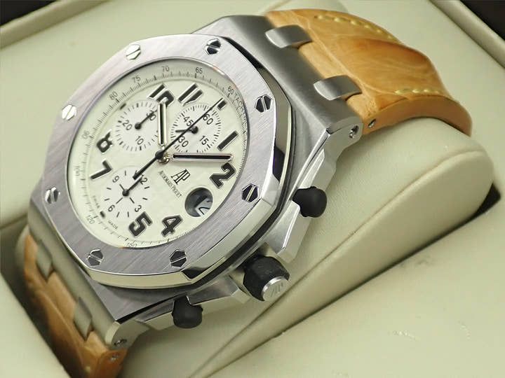 Audemars Piguet Royal Oak Offshore Chronograph Safari Ref. 26170ST.OO.D091CR.01 Stainless Steel Ivory Dial