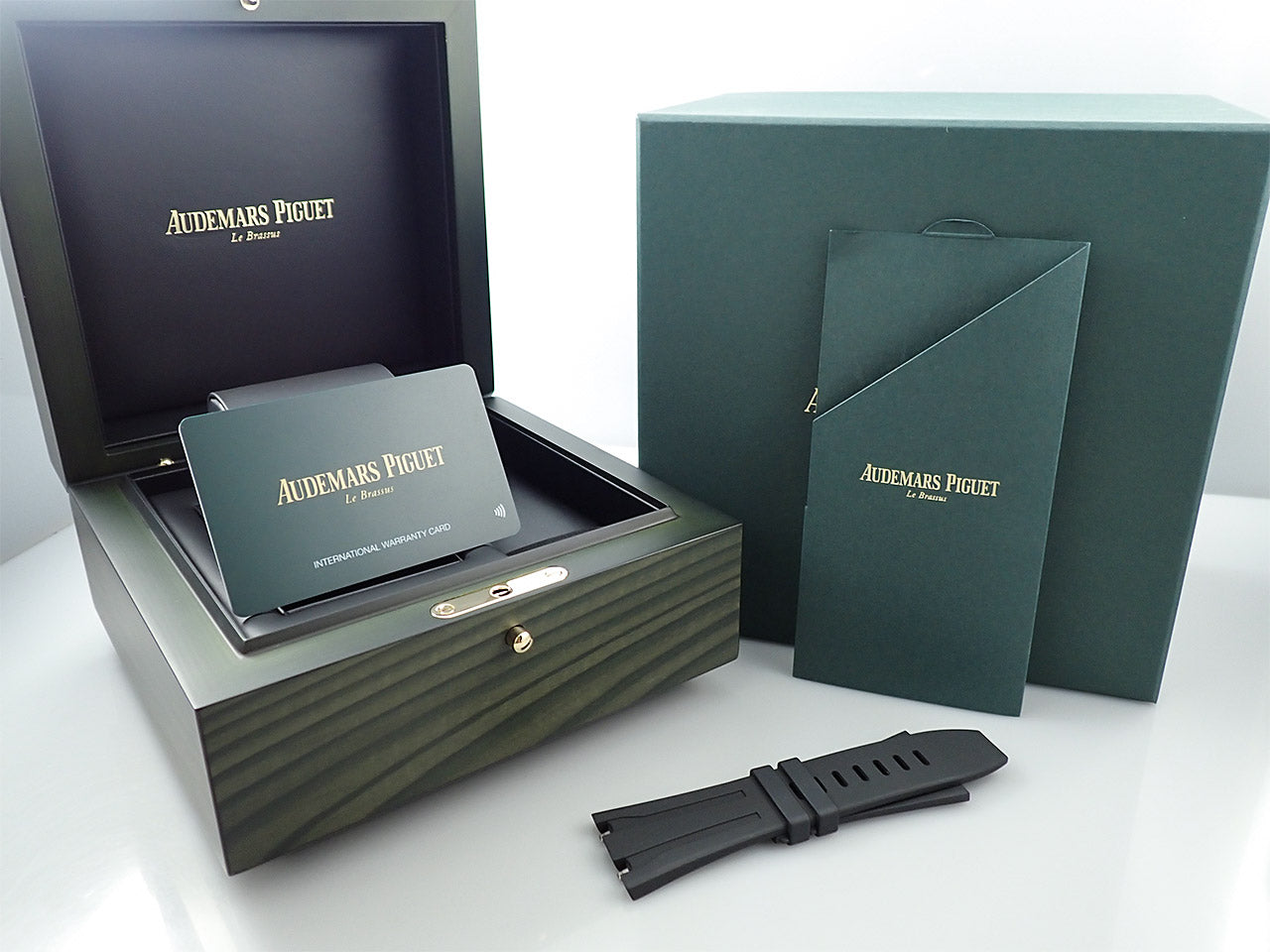 Audemars Piguet Royal Oak Offshore Chronograph &lt;Warranty and Box&gt;